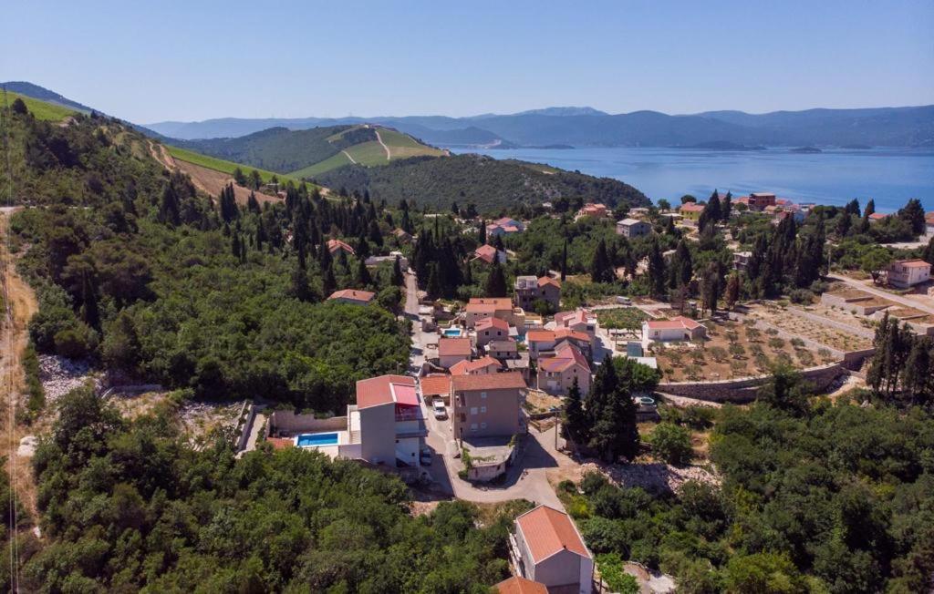 Apartamento Danguba Kremena Exterior foto